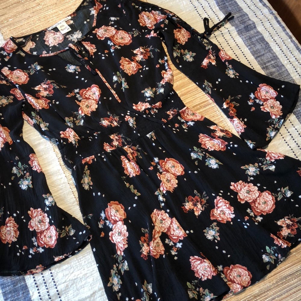 American Rag dress! (juniors)